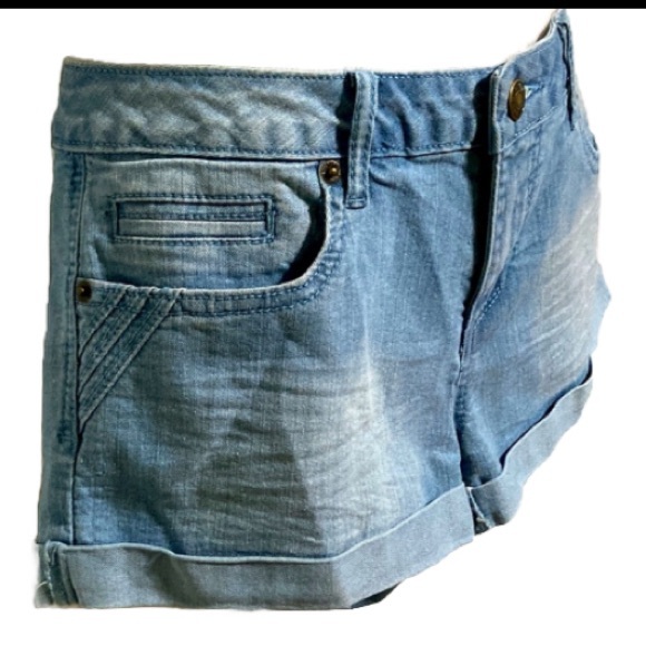 Forever 21 Premium Denim Shorty Shorts Blue Jeans Womens Size 26 - Picture 2 of 16